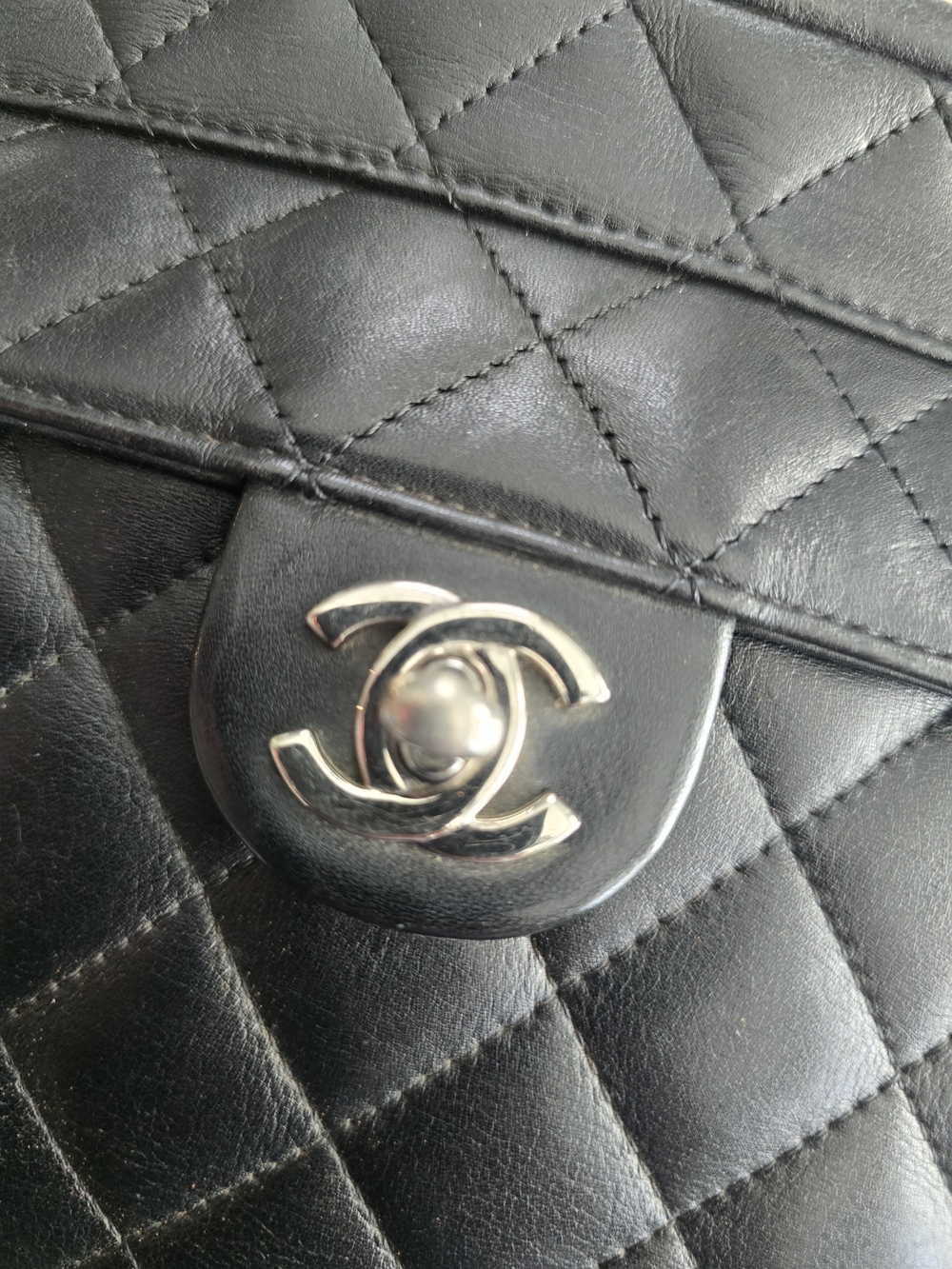 Vintage CHANEL Cambon Shoulder Bag White And Black CC - Picture 3 of 10